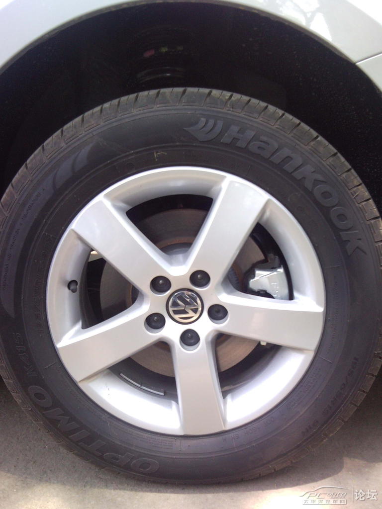 Lady gaga荷兰演唱会爆肥臀 现场吸大麻雷瞎你的眼:星空·综合体育(图1) 星空综合