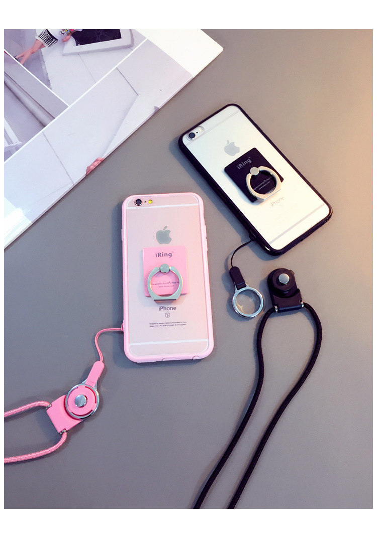 菲比-普莱斯遭遇男粉丝“脱裤大礼”-星空·综合体育(图1) 星空综合