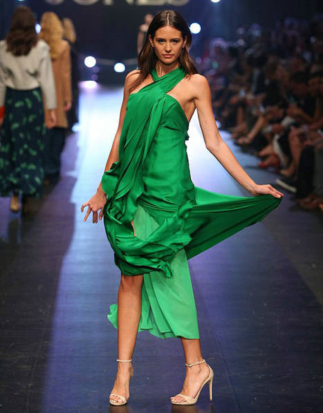 【星空·综合体育】提名百想艺术大赏的吕珍九和李知恩两人确定合作 两人会带来怎样的故事呢?(图3) 星空·综合体育