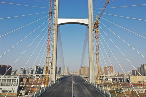 星空综合_提升学生自主意识夯实学校德育管理(图2) 星空·综合体育